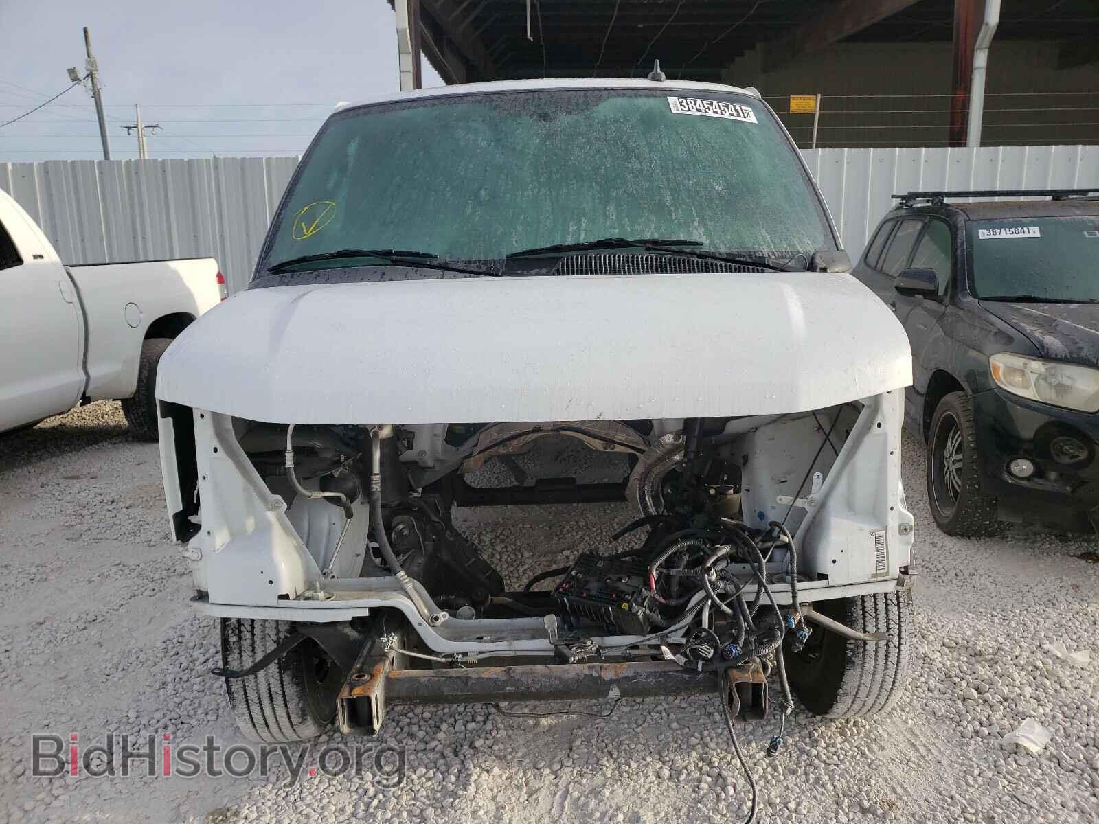 2020 CHEVROLET EXPRESS - VIN: 1GCWGAFG2L1176112 - Фото 9