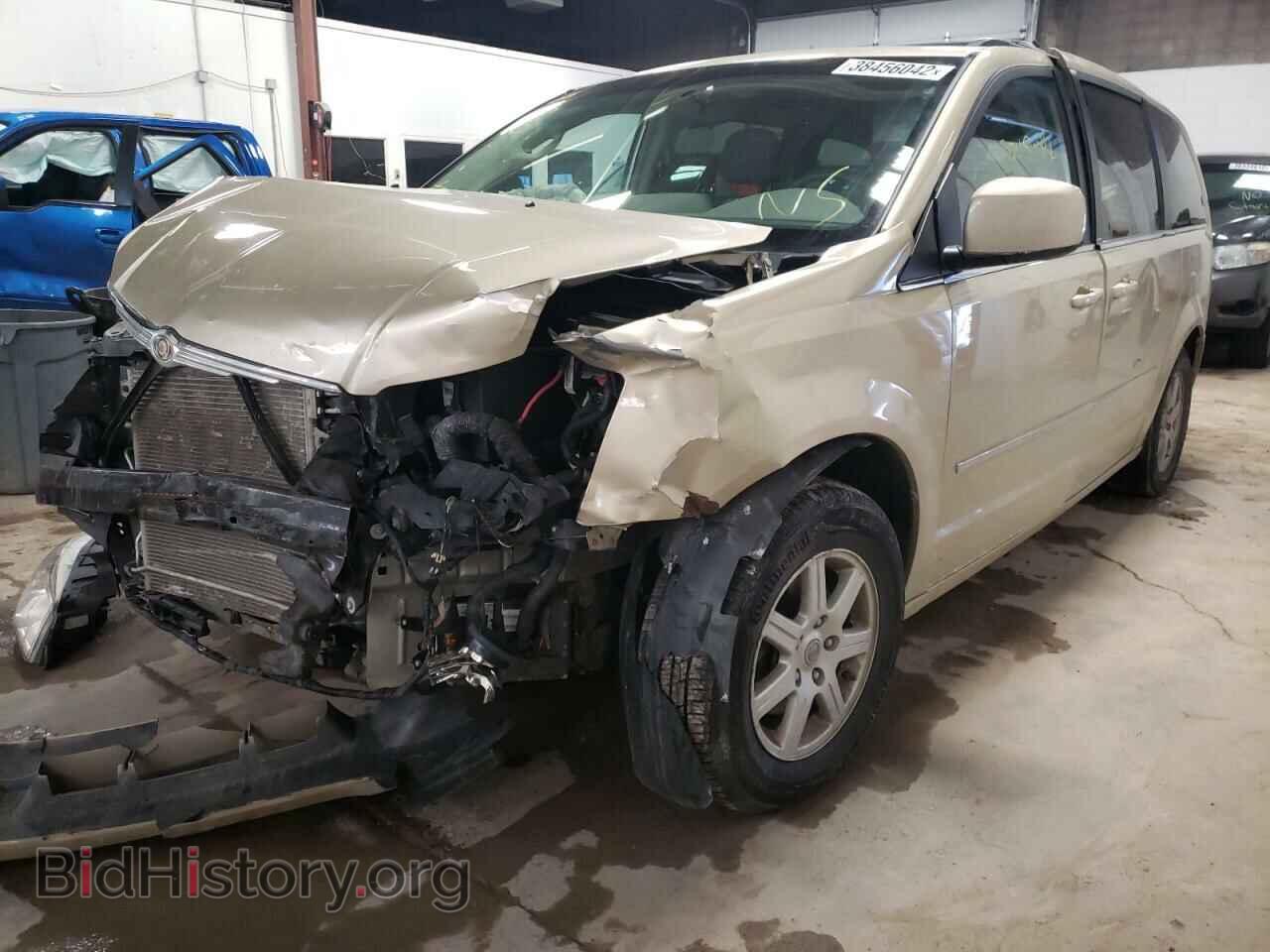 2010 CHRYSLER MINIVAN - VIN: 2A4RR5D19AR448946 - Photo 2