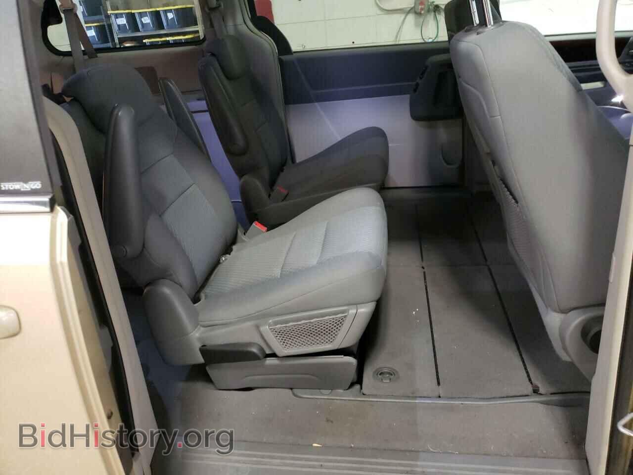 2010 CHRYSLER MINIVAN - VIN: 2A4RR5D19AR448946 - Photo 6