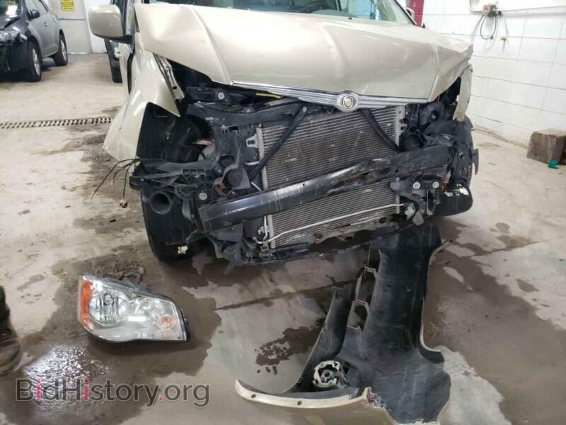 2010 Chrysler MINIVAN (VIN 2A4RR5D19AR448946) — photo 9 of 10