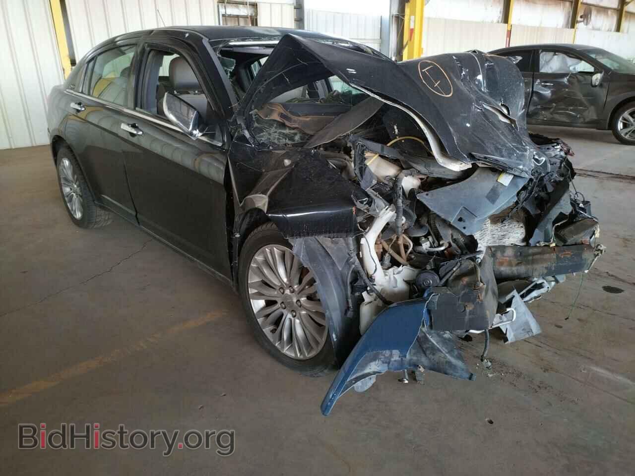Photo 1C3BC2FG0BN504879 - CHRYSLER 200 2011
