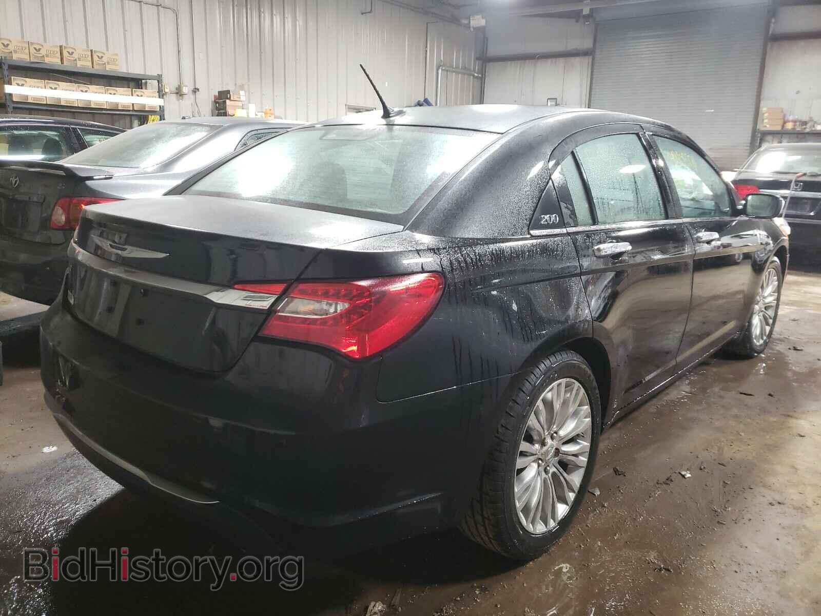 2013 CHRYSLER 200 - VIN: 1C3CCBCG3DN525849 - Фото 4