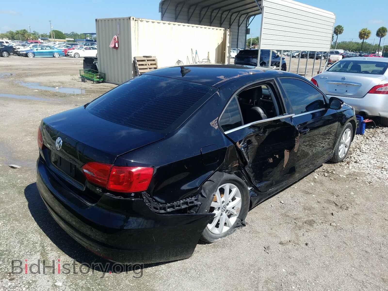 2014 VOLKSWAGEN JETTA - VIN: 3VWD17AJ2EM421640 - Фото 4