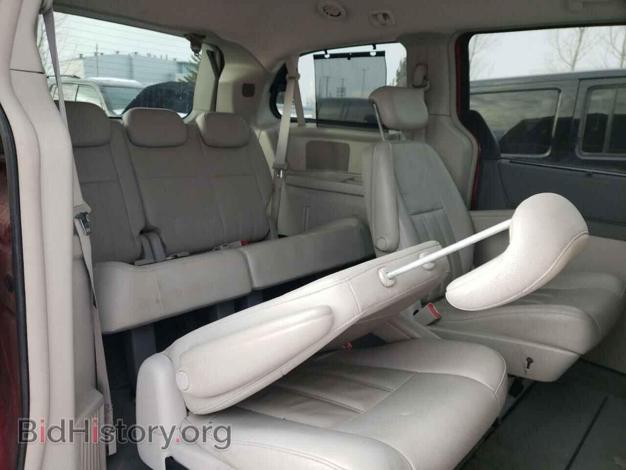 2008 CHRYSLER MINIVAN - VIN: 2A8HR54P58R811302 - Фото 11