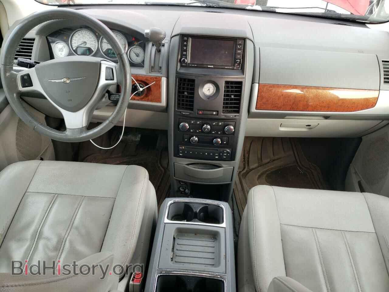 2008 CHRYSLER MINIVAN - VIN: 2A8HR54P58R811302 - Фото 8