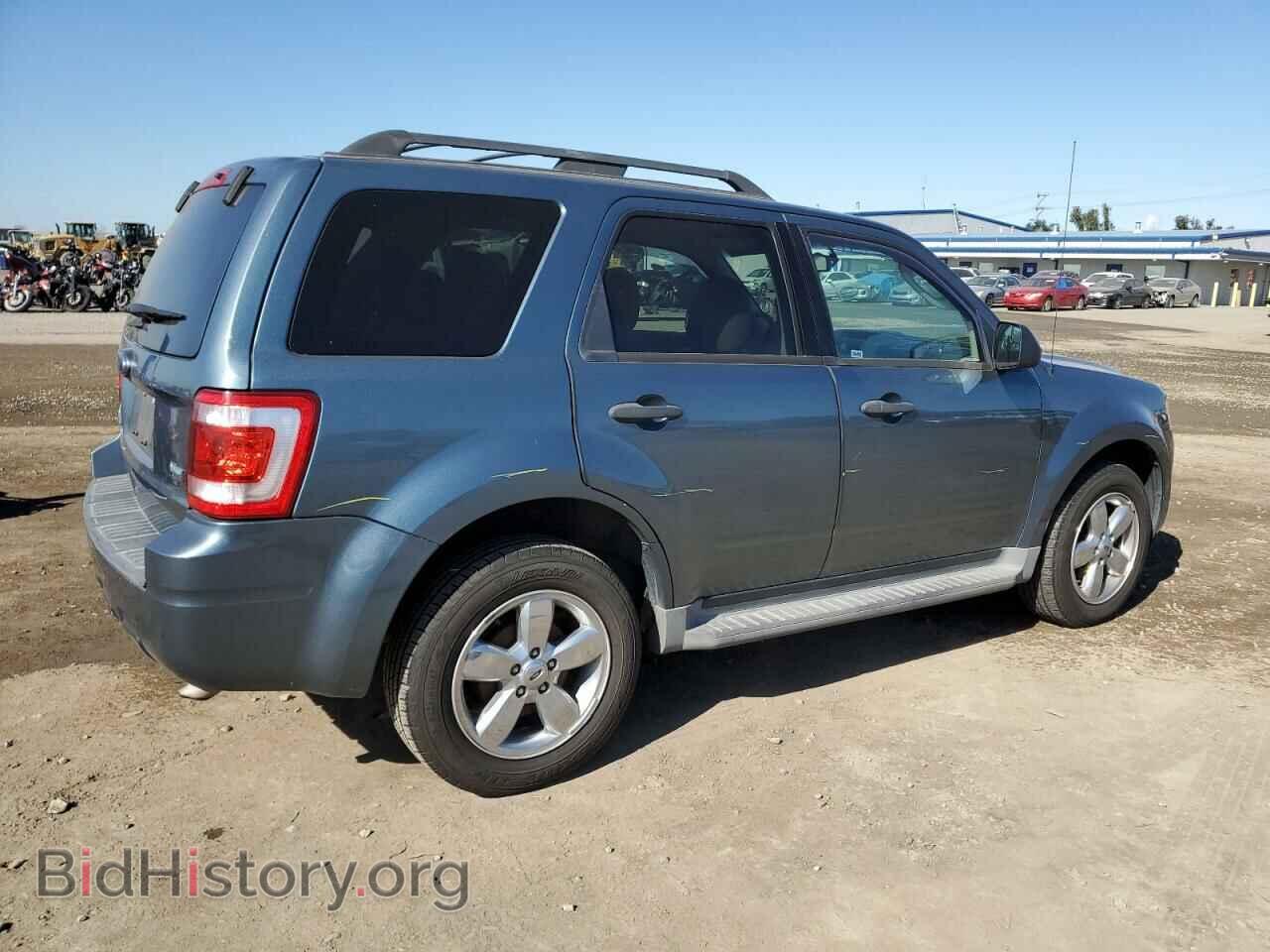 2011 FORD ESCAPE - VIN: 1FMCU0DG0BKB91284 - Фото 3