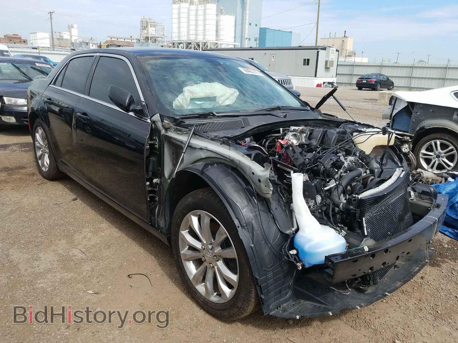Фотография 2C3CCARG3JH324877 - CHRYSLER 300 2018