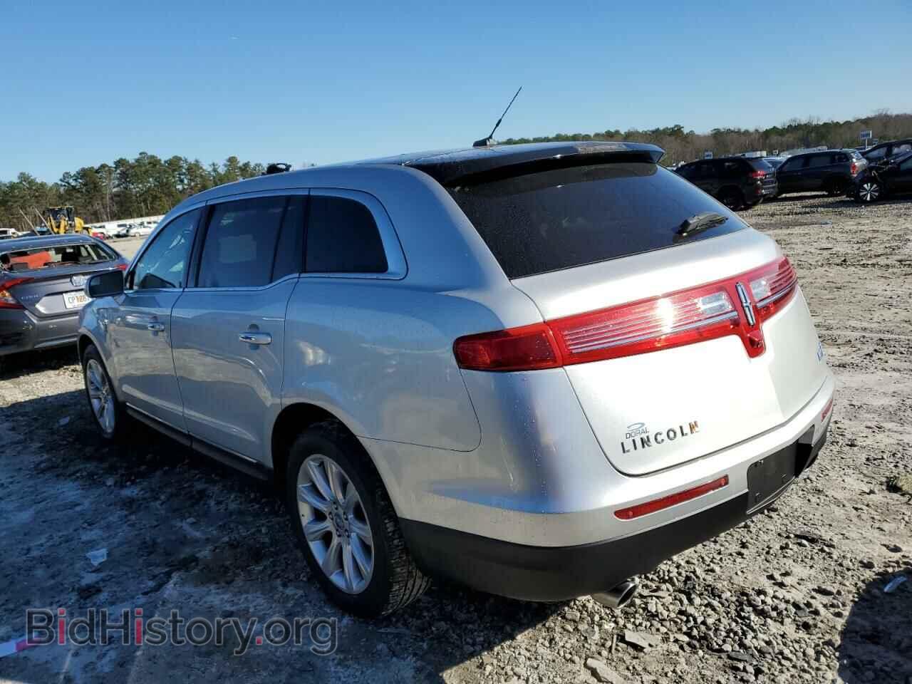 2013 LINCOLN MKT - VIN: 2LMHJ5FK9DBL55470 - Фото 2