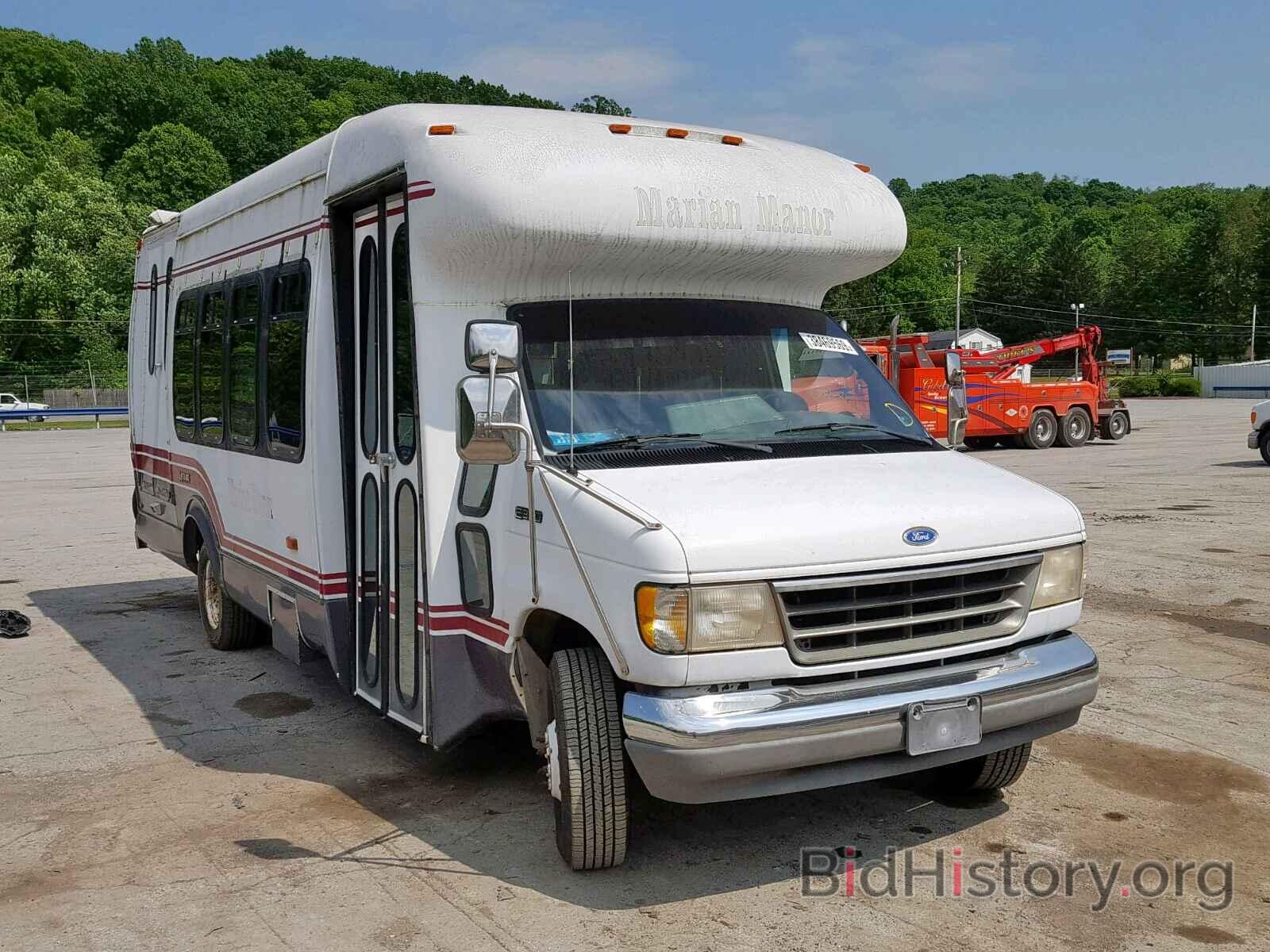 Photo 1FDKE30G3PHA08125 - FORD MOTORHOME 1993