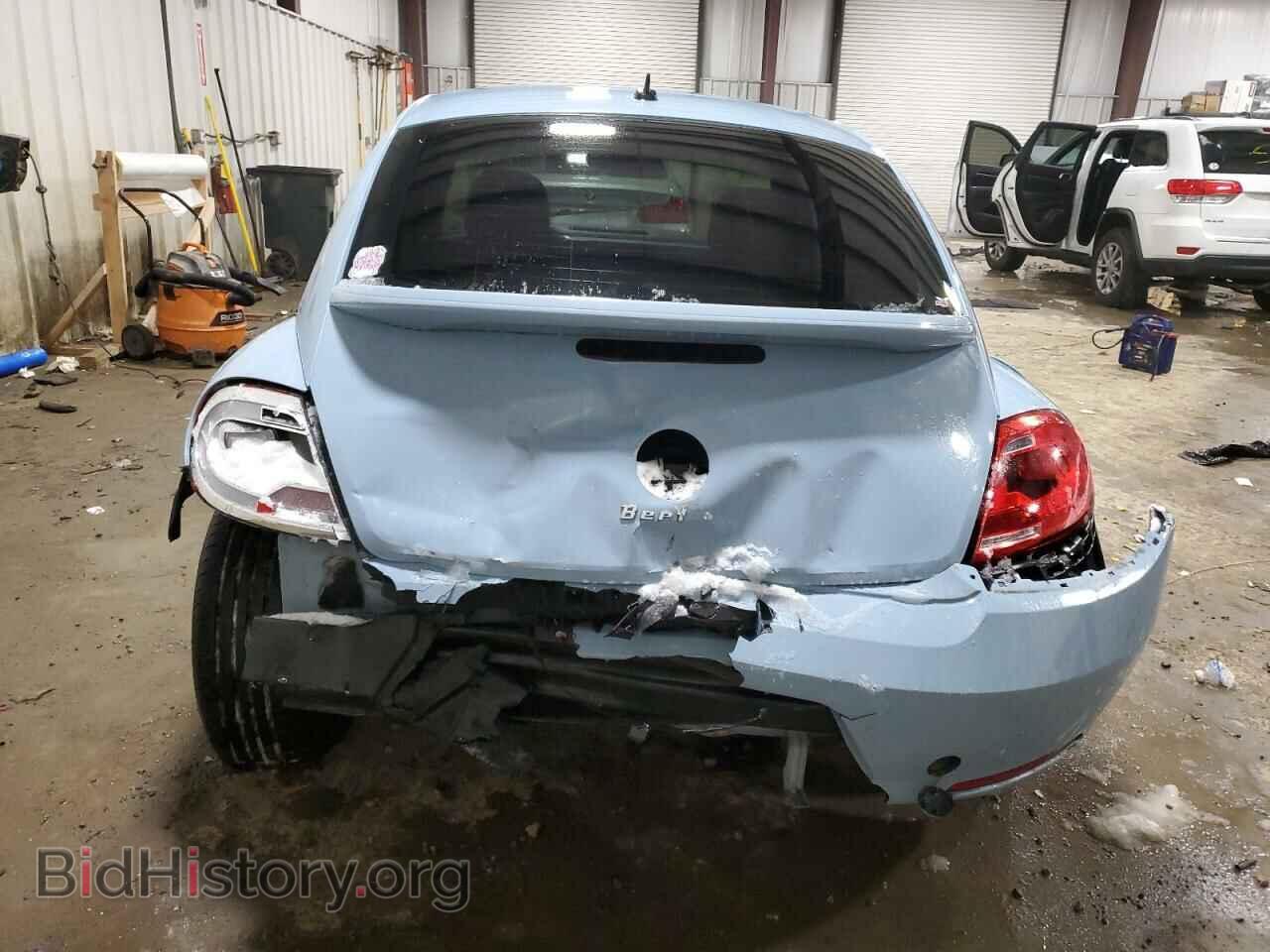 2012 VOLKSWAGEN BEETLE - VIN: 3VWJP7ATXCM608074 - Фото 6