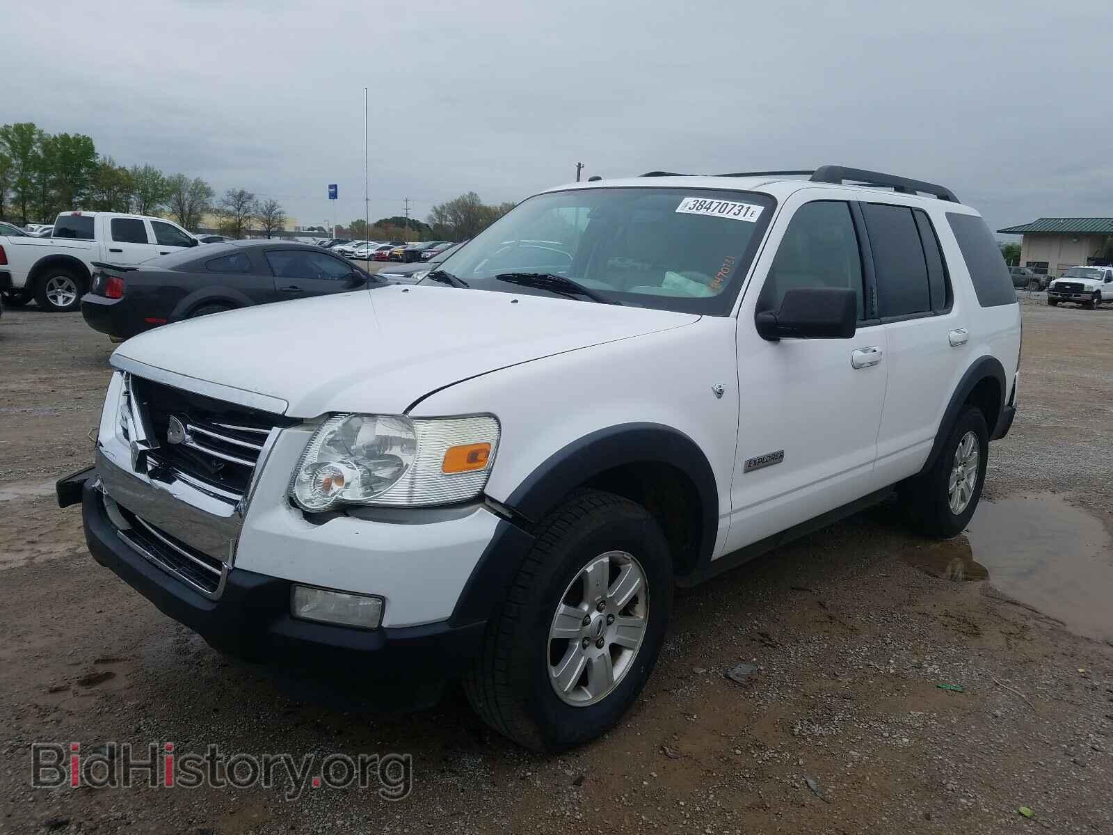 2007 FORD EXPLORER - VIN: 1FMEU63867UB09995 - Photo 2