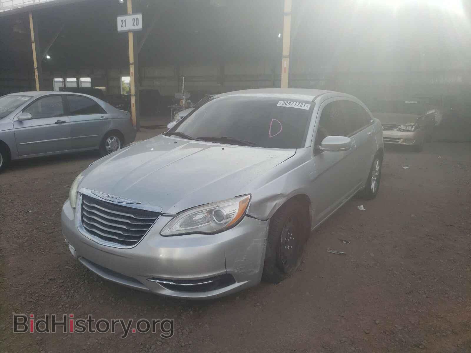 2012 CHRYSLER 200 - VIN: 1C3CCBAB8CN273716 - Photo 2