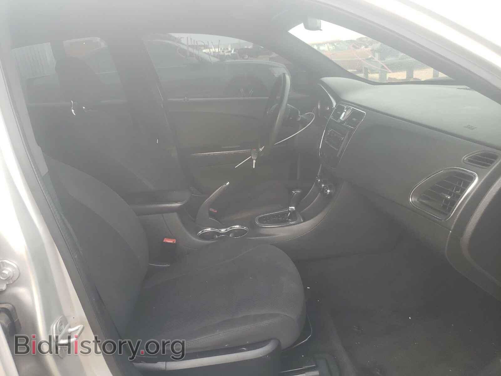2012 CHRYSLER 200 - VIN: 1C3CCBAB8CN273716 - Photo 5