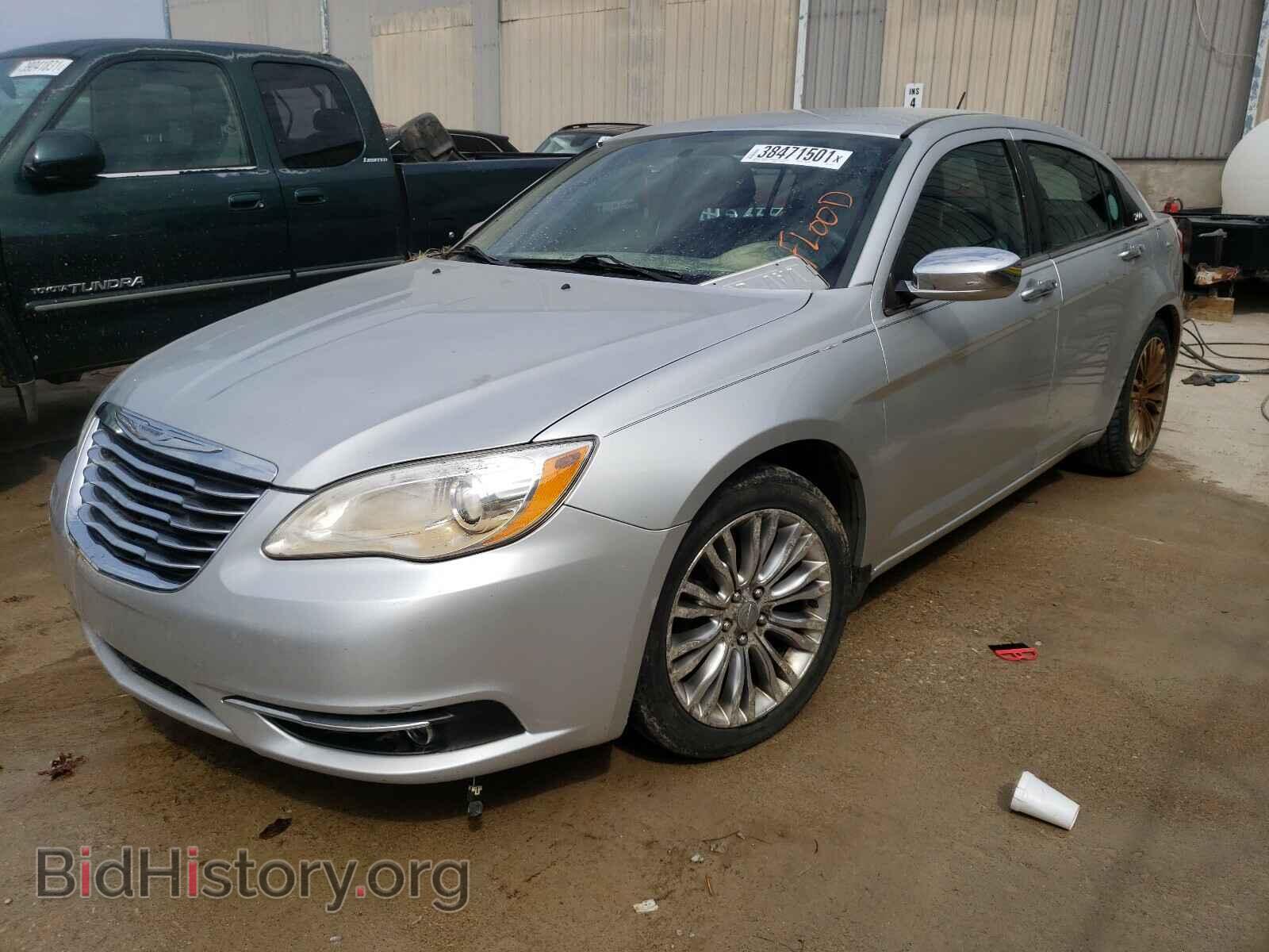 2012 CHRYSLER 200 - VIN: 1C3CCBCB8CN269193 - Фото 2