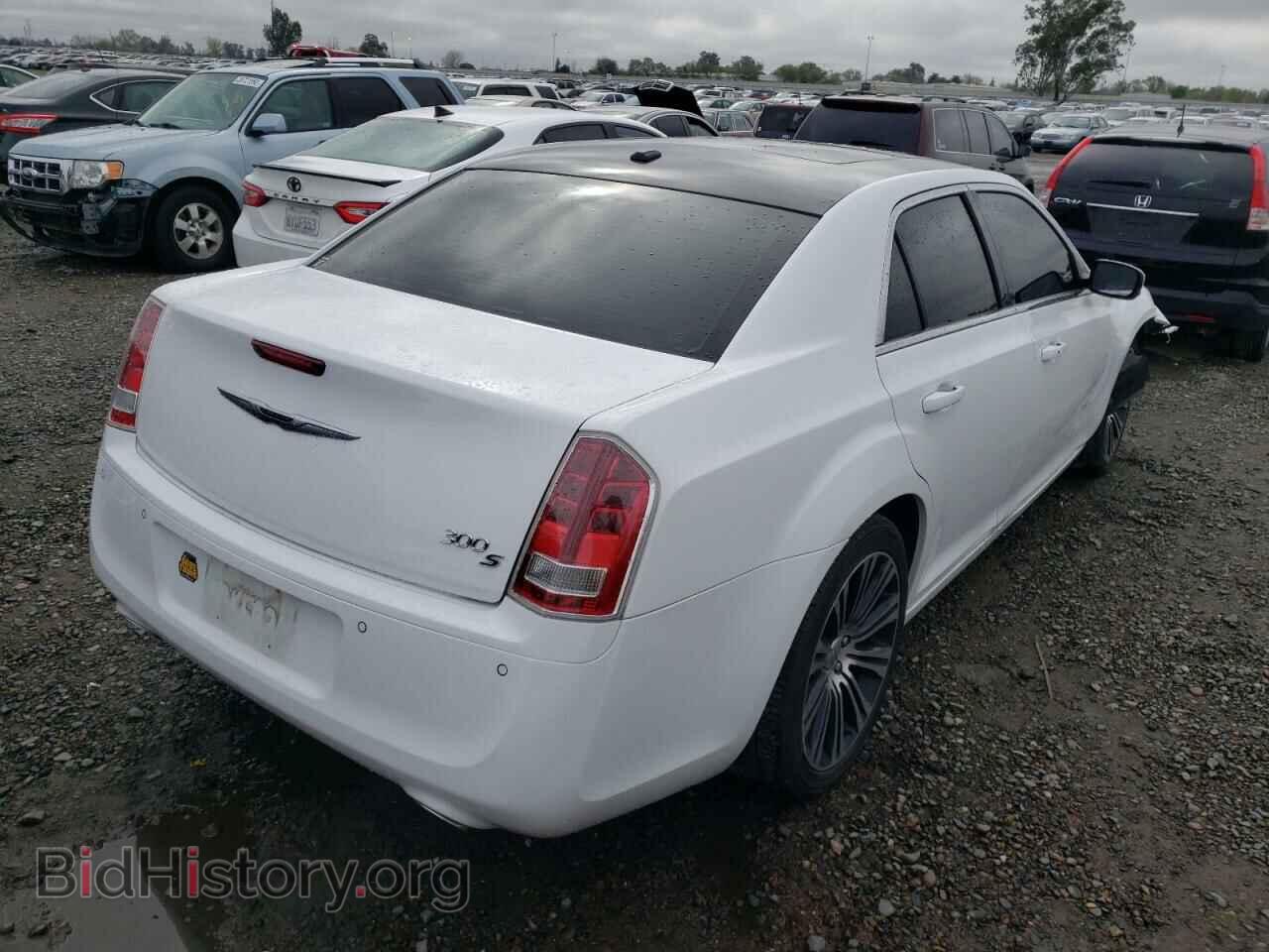 2013 CHRYSLER 300 - VIN: 2C3CCABT1DH698643 - Фото 4