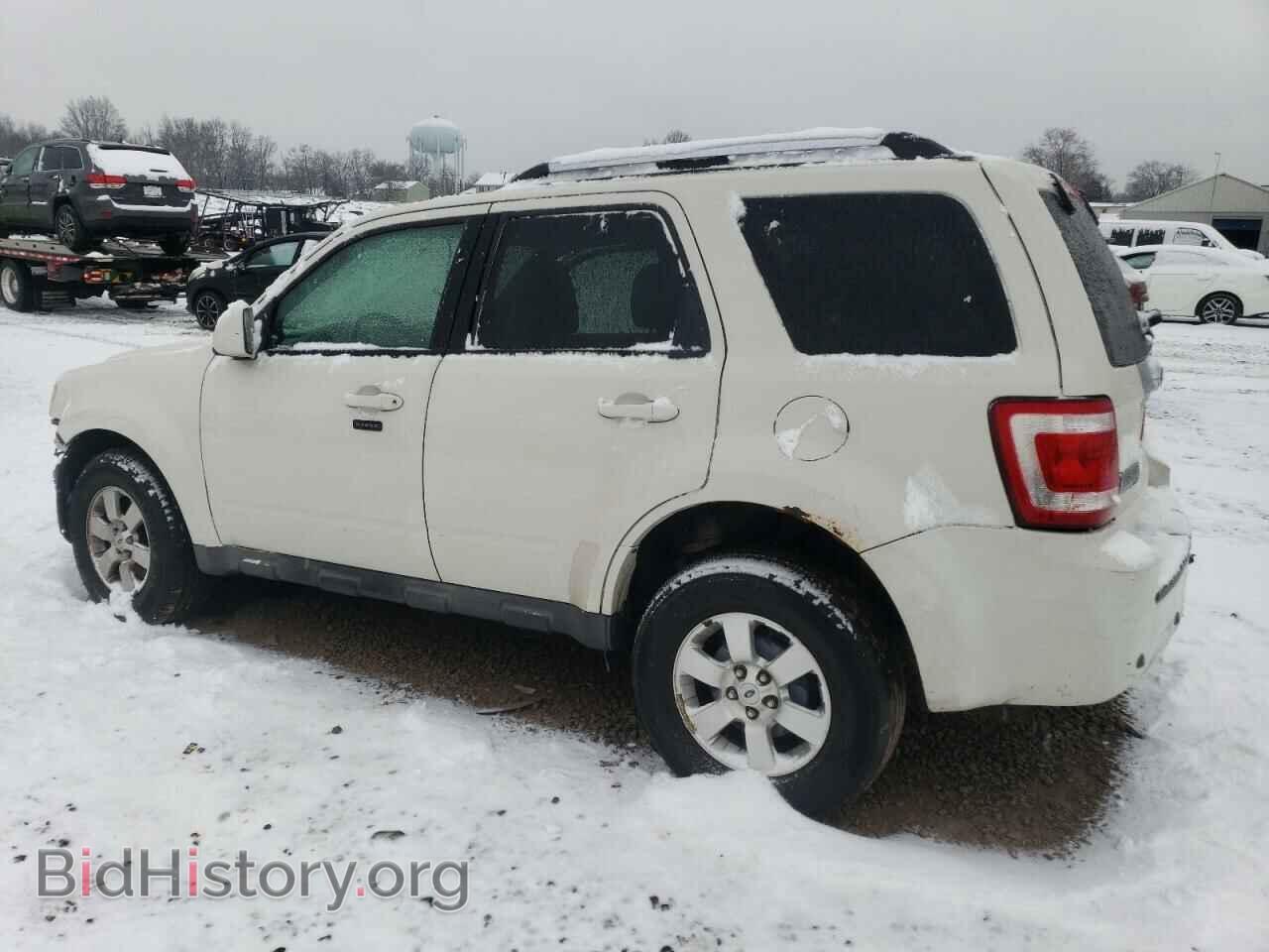 2010 FORD ESCAPE - VIN: 1FMCU9E77AKA93063 - Photo 2