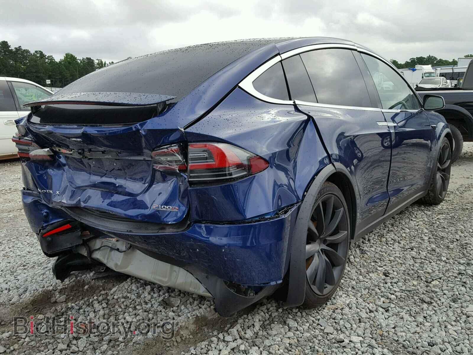 2017 TESLA MODEL X - VIN: 5YJXCAE47HF061673 - Фото 4