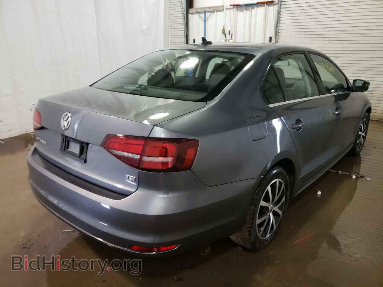 2017 VOLKSWAGEN JETTA - VIN: 3VWDB7AJ1HM400330 - Фото 4