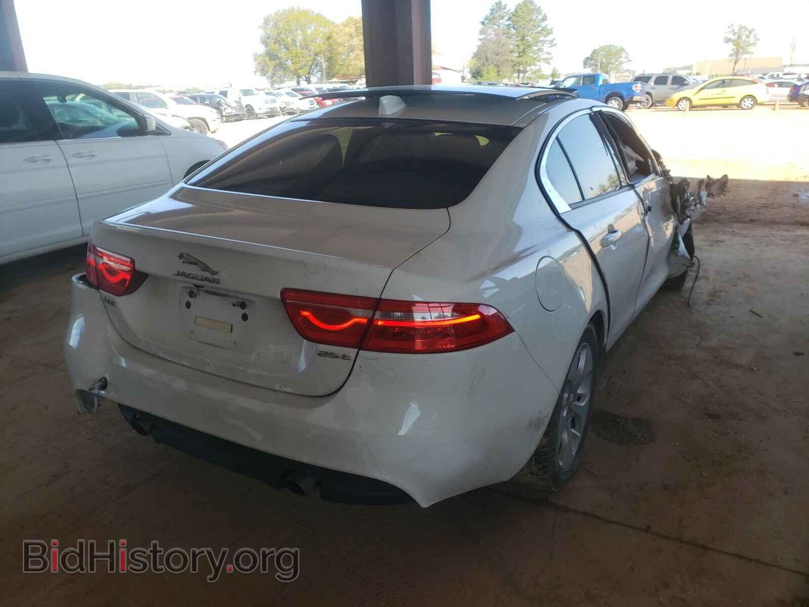 2017 JAGUAR XE - VIN: SAJAR4BG7HA970849 - Фото 4