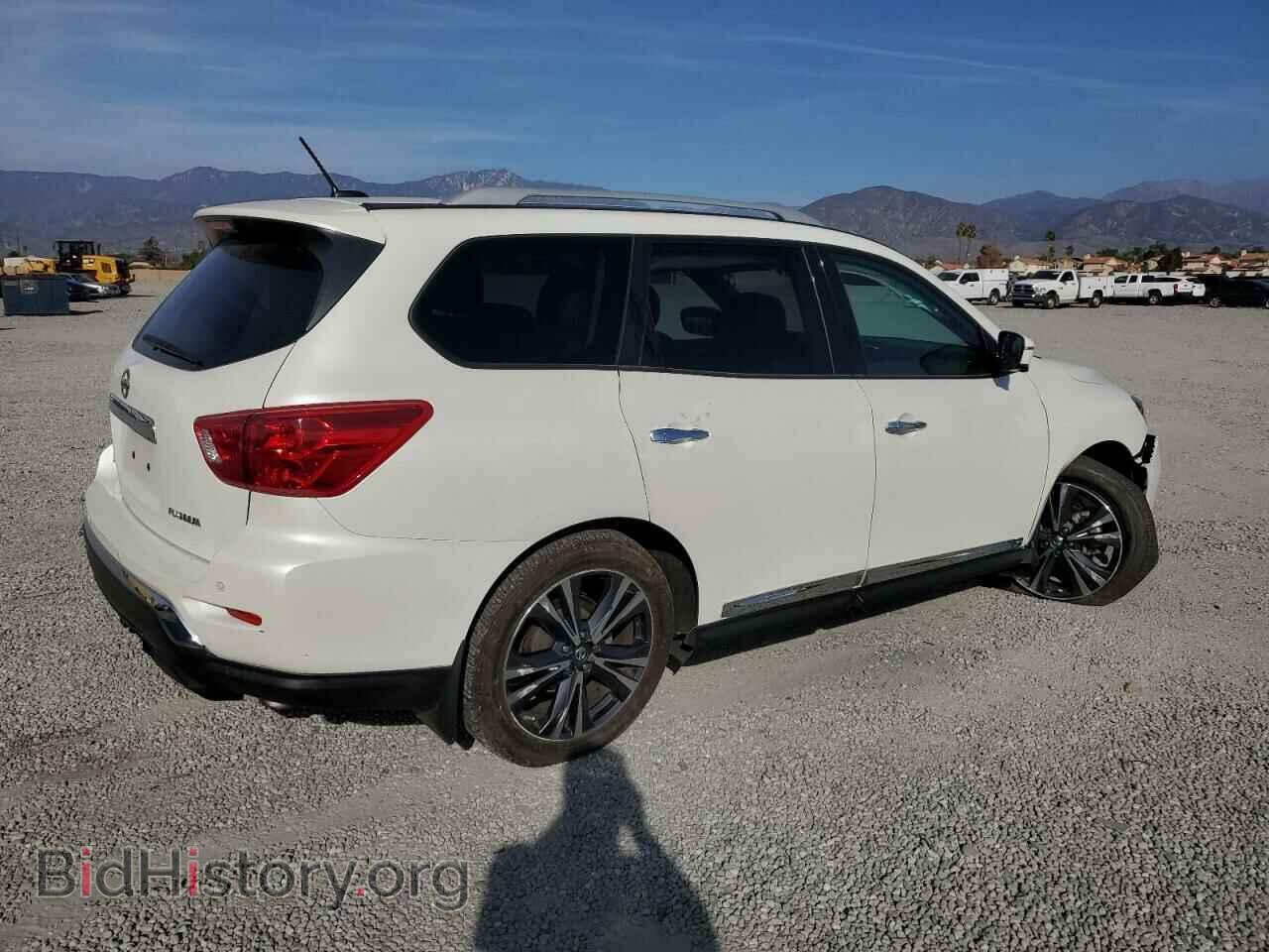 2017 NISSAN PATHFINDER - VIN: 5N1DR2MN4HC626424 - Фото 3