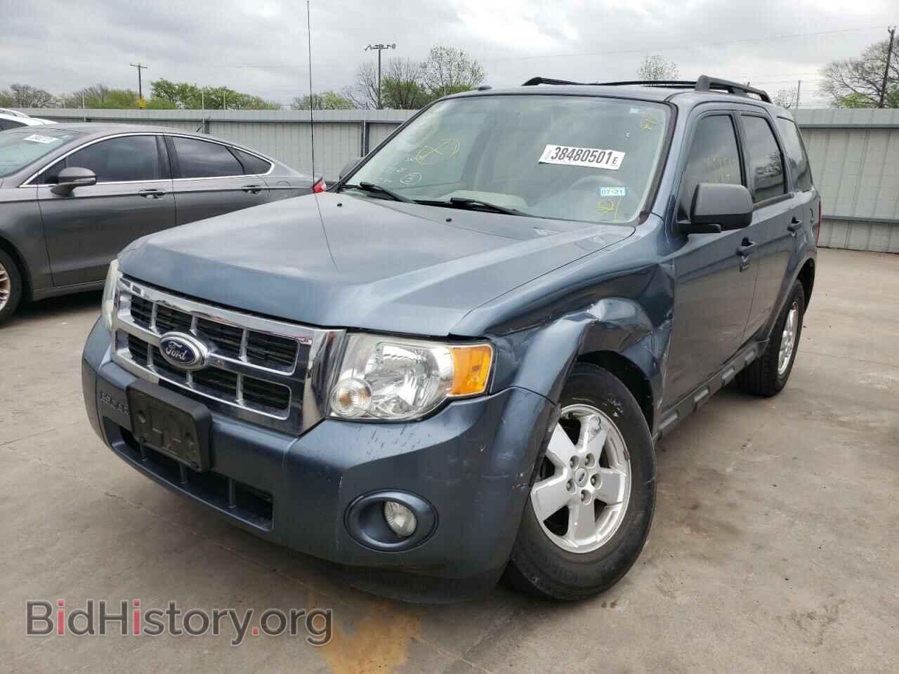 2011 FORD ESCAPE - VIN: 1FMCU0D76BKA55242 - Фото 2