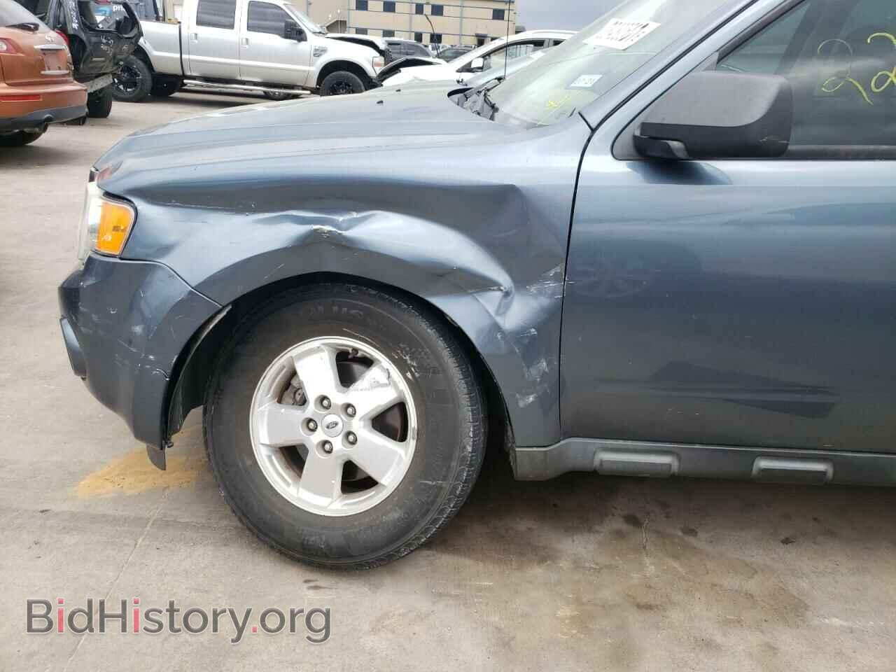 2011 FORD ESCAPE - VIN: 1FMCU0D76BKA55242 - Фото 9