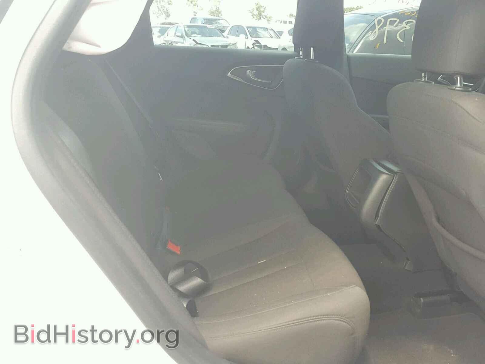 2015 CHRYSLER 200 - VIN: 1C3CCCABXFN637841 - Photo 6