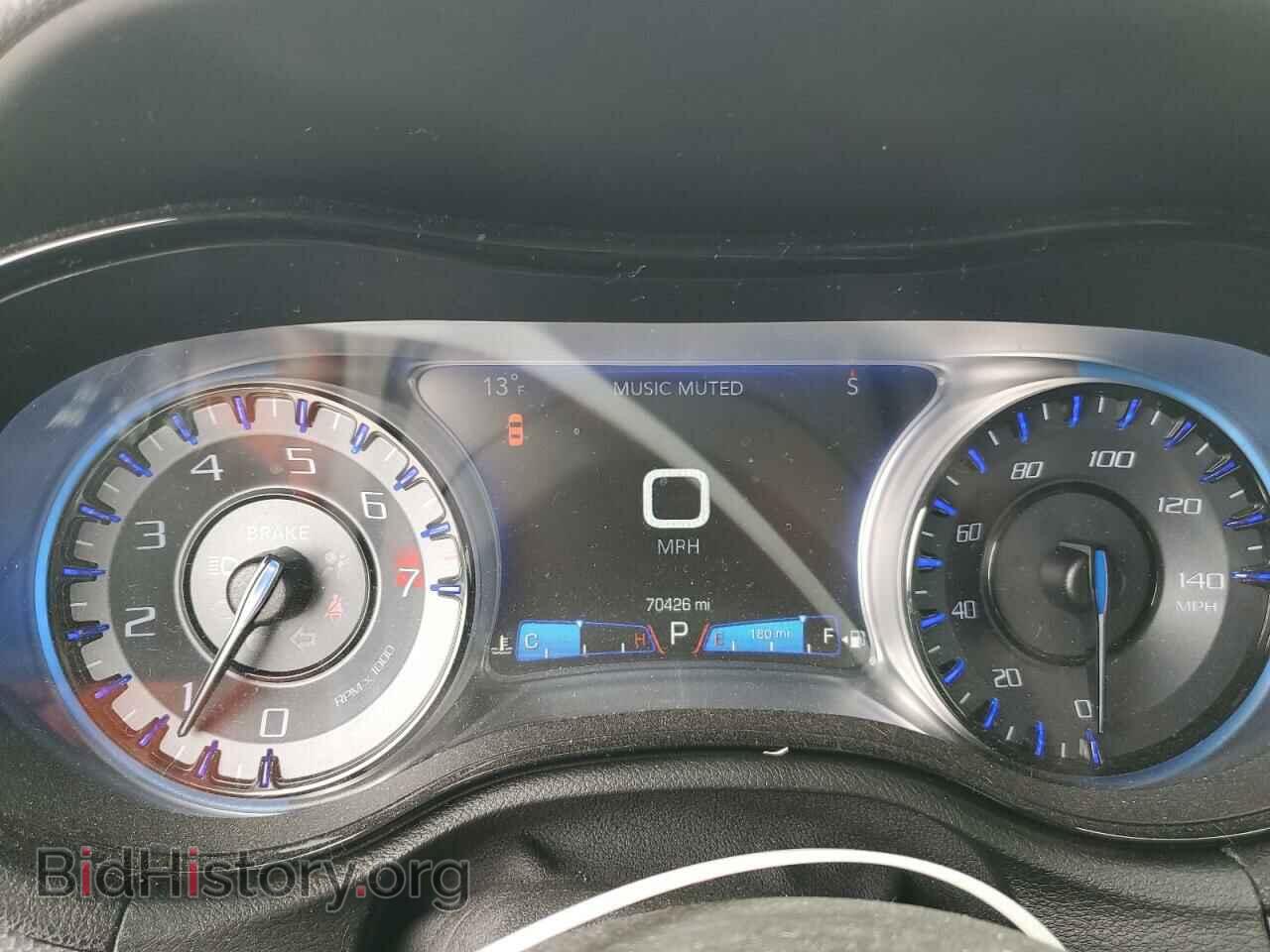 2016 CHRYSLER 300 - VIN: 2C3CCAGG1GH175994 - Фото 9