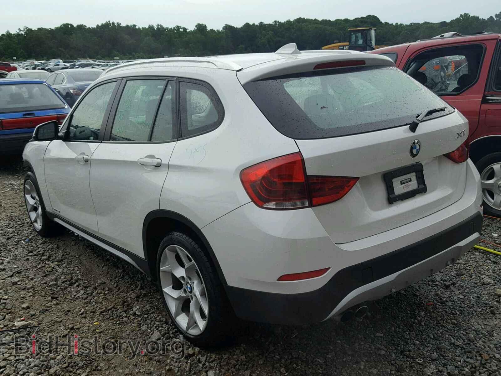 2015 BMW X1 - VIN: WBAVM1C54FVW57013 - Фото 3