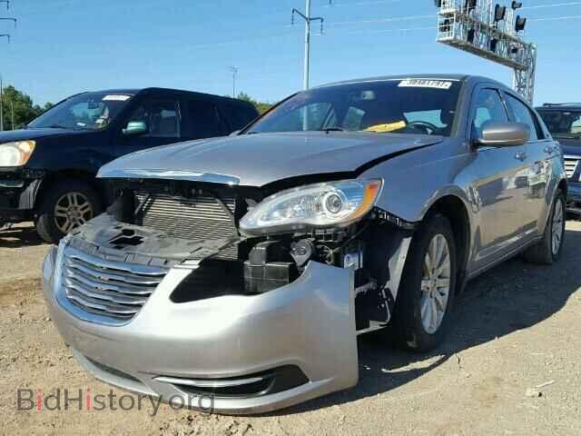 2013 CHRYSLER 200 - VIN: 1C3CCBBBXDN654774 - Фото 2