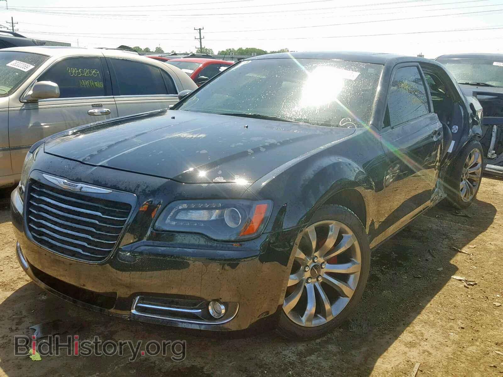 2014 CHRYSLER 300 - VIN: 2C3CCABG9EH372710 - Фото 2