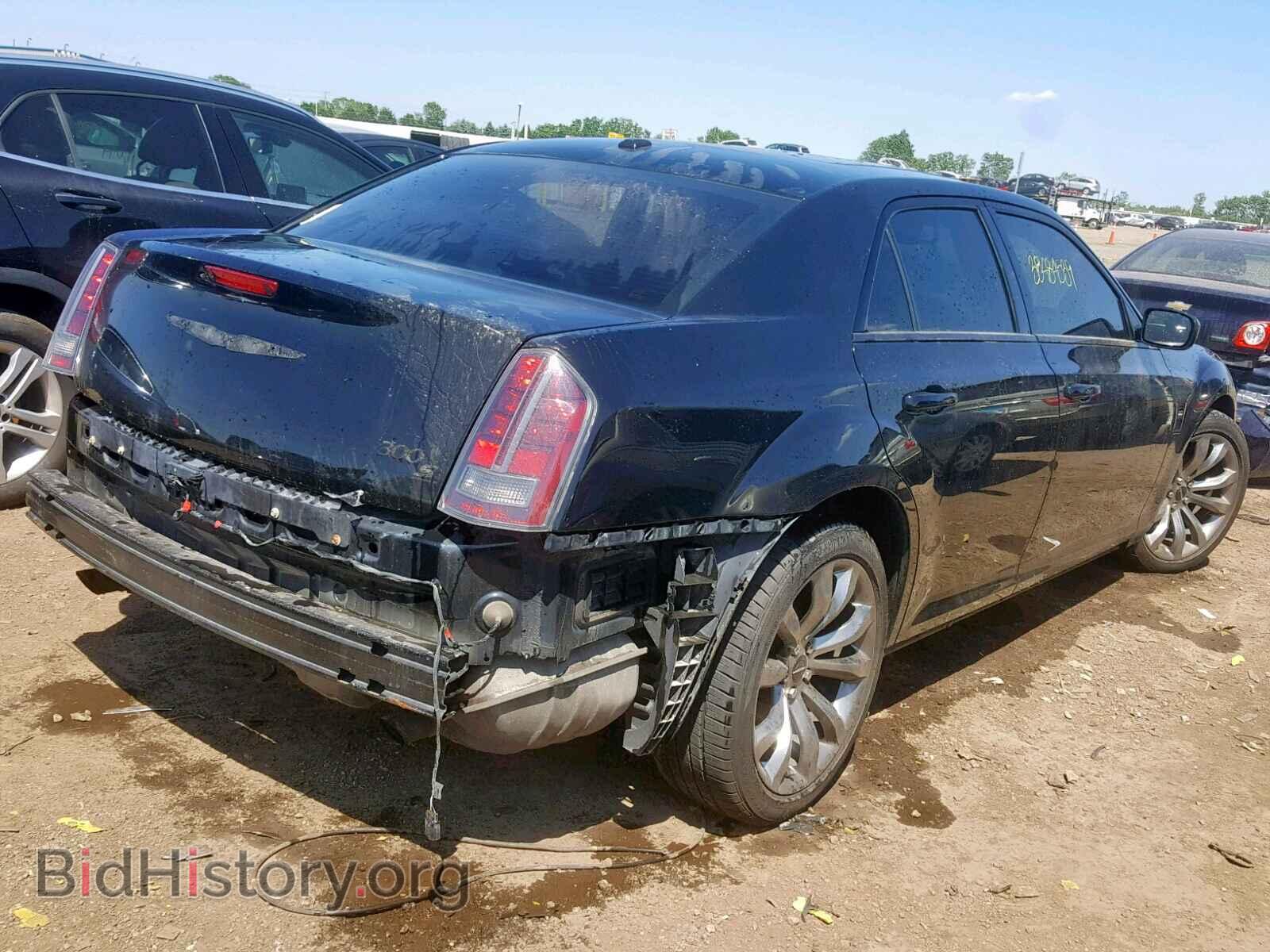 2014 CHRYSLER 300 - VIN: 2C3CCABG9EH372710 - Фото 4
