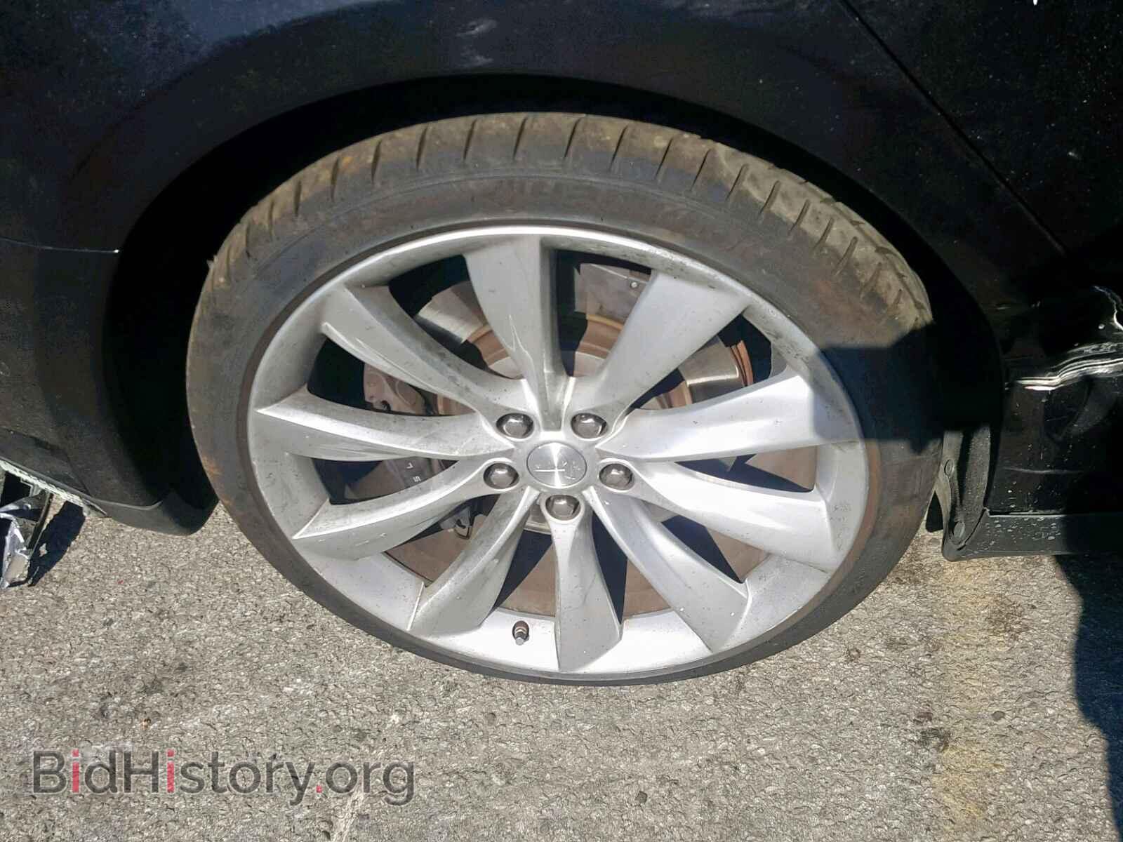 2015 TESLA MODEL S 70 - VIN: 5YJSA1S29FF081214 - Фото 9