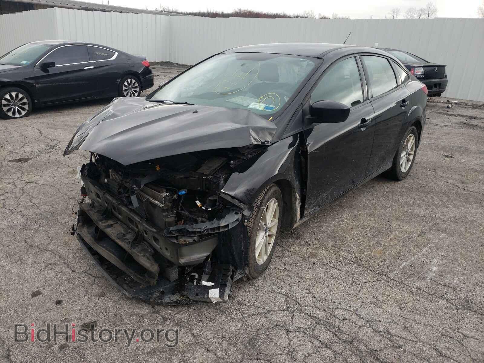 2018 FORD FOCUS - VIN: 1FADP3FE8JL237830 - Photo 2