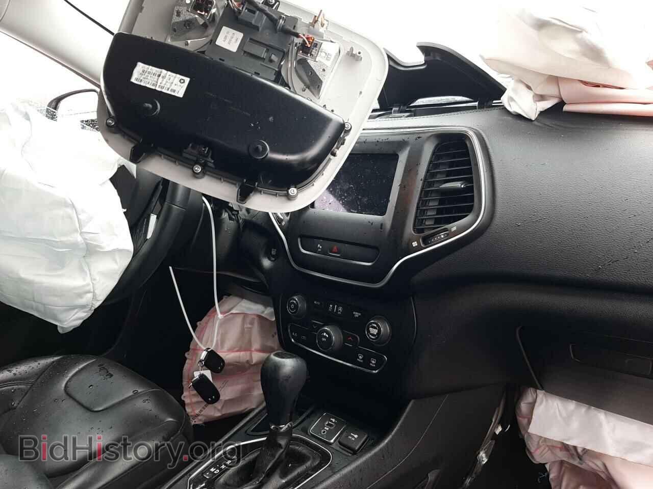 2019 JEEP CHEROKEE - VIN: 1C4PJLLB6KD454159 - Фото 9