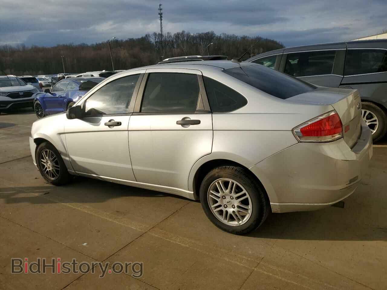 2011 FORD FOCUS - VIN: 1FAHP3FN6BW145147 - Фото 2