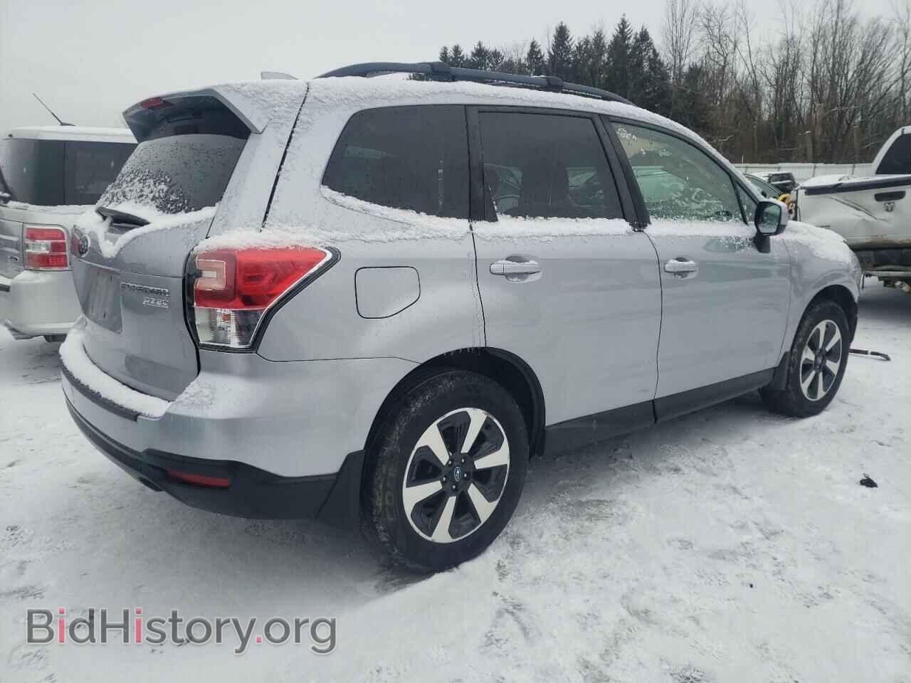 2017 SUBARU FORESTER - VIN: JF2SJAEC1HH445568 - Фото 3