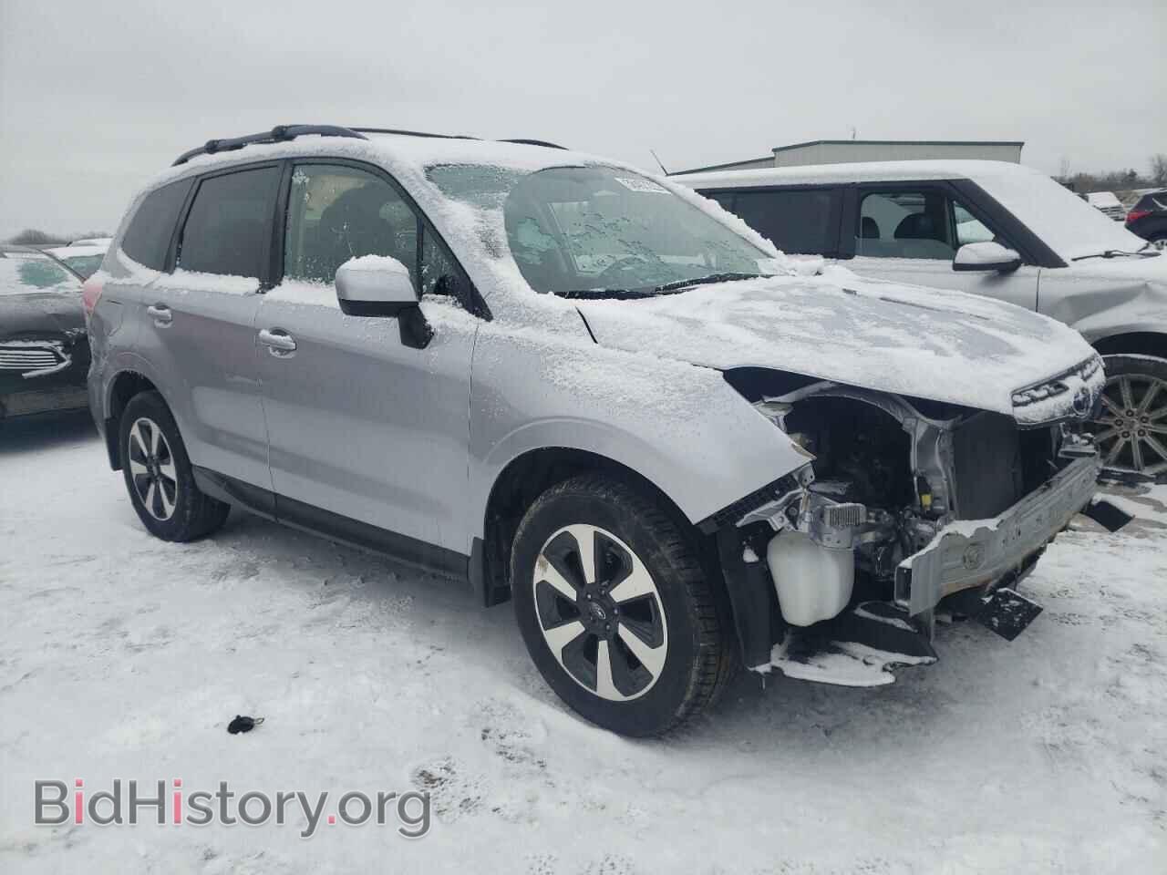2017 SUBARU FORESTER - VIN: JF2SJAEC1HH445568 - Фото 4