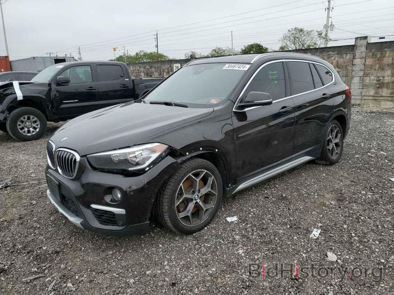 Photo WBXHT3C38J5L33295 - BMW X1 2018