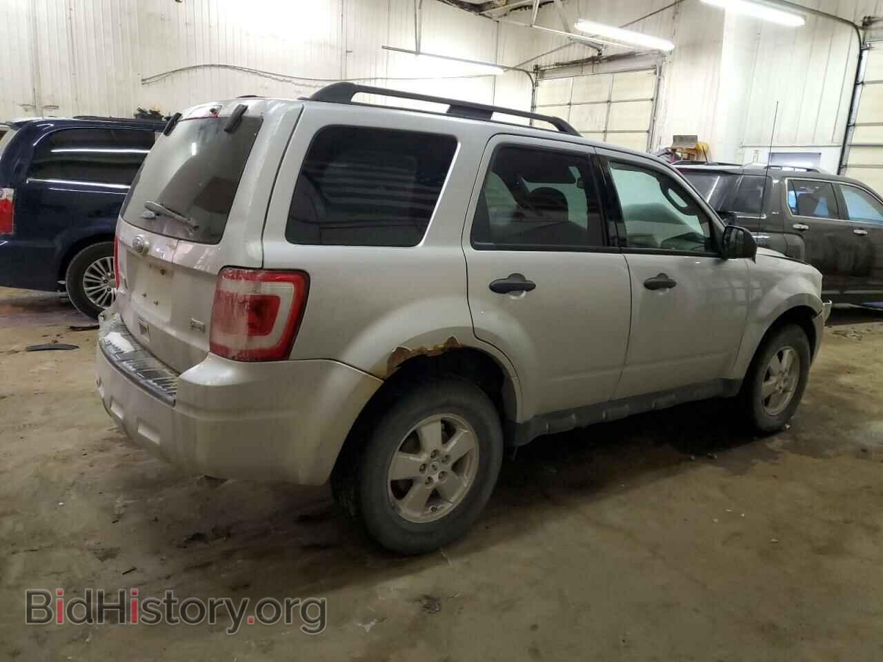 2012 FORD ESCAPE - VIN: 1FMCU9DG9CKB12586 - Фото 3