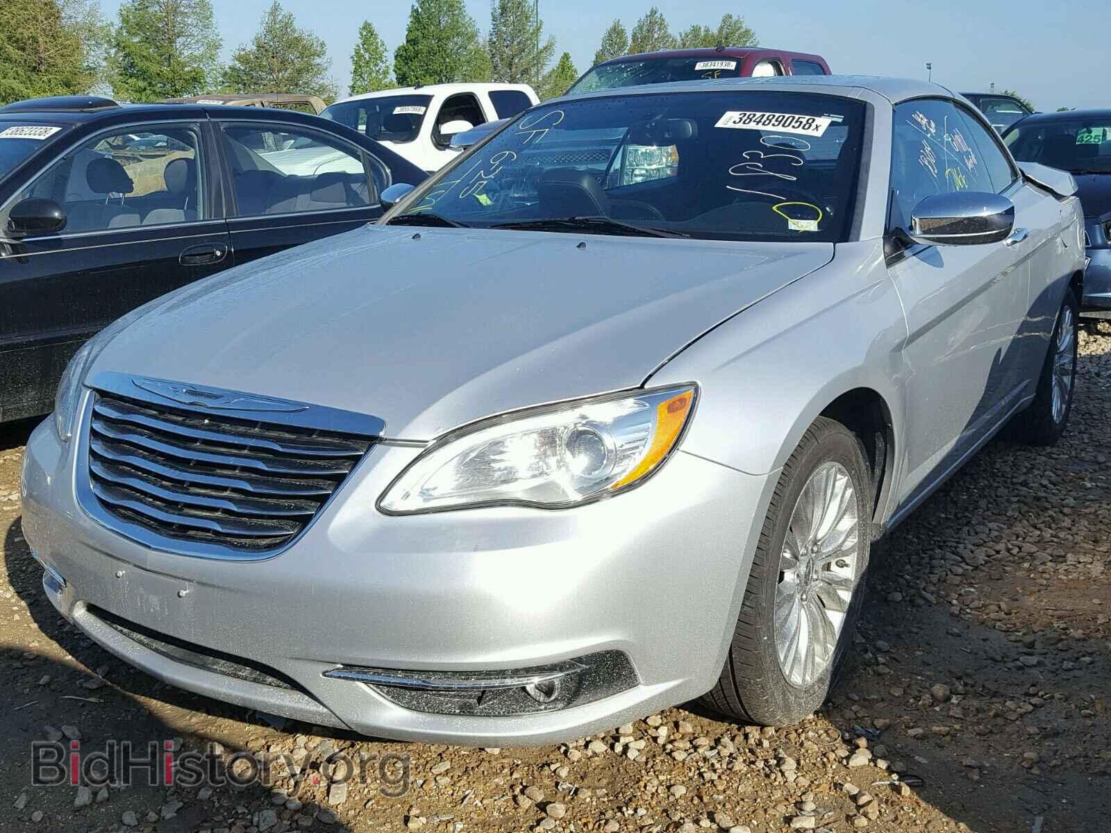 2011 CHRYSLER 200 - VIN: 1C3BC7EGXBN532073 - Фото 2