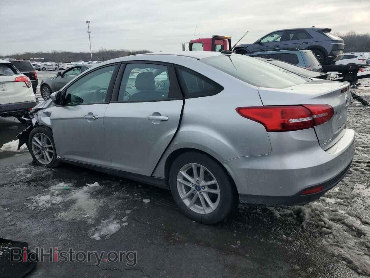2018 FORD FOCUS - VIN: 1FADP3F29JL212120 - Фото 2