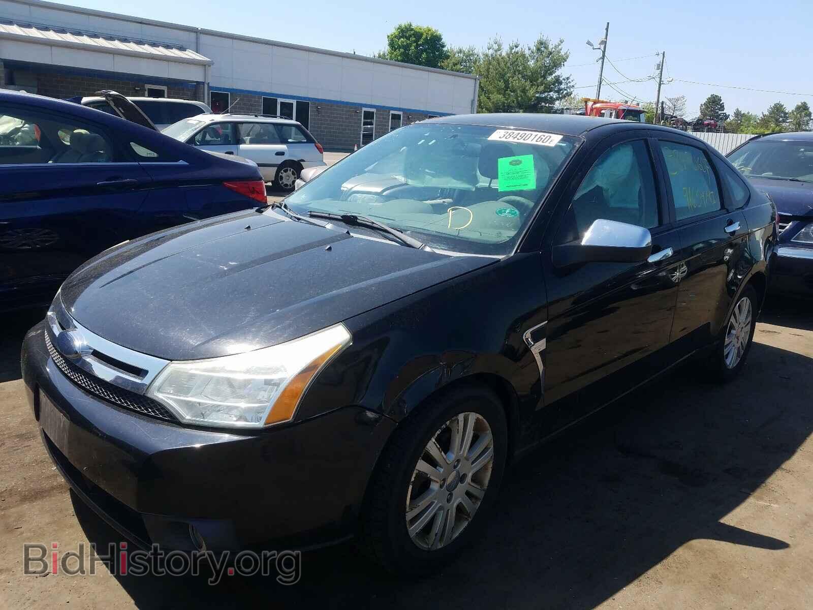 2008 FORD FOCUS - VIN: 1FAHP35N18W161055 - Photo 2