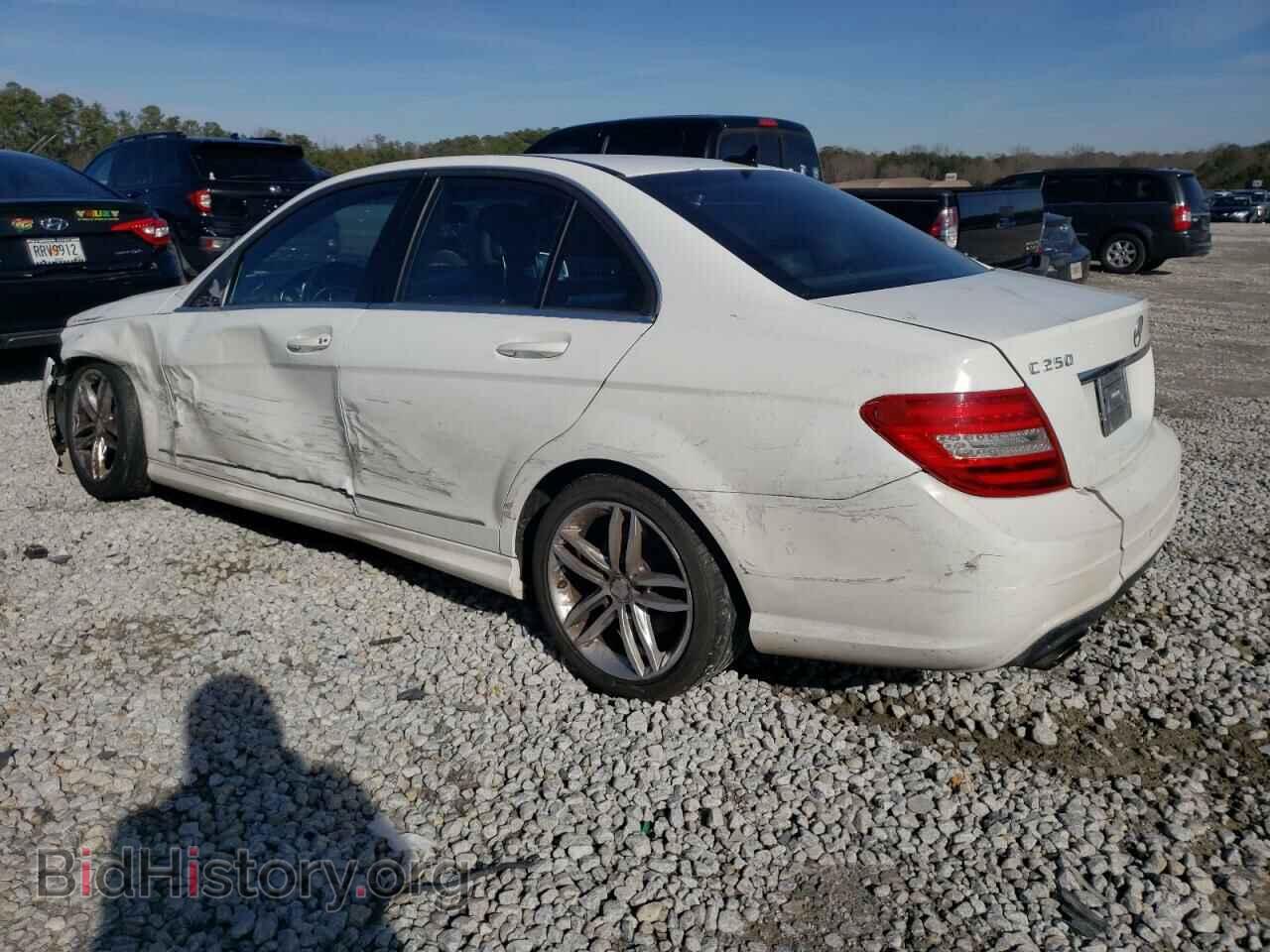 2013 MERCEDES-BENZ C-CLASS - VIN: WDDGF4HB3DR266324 - Фото 2