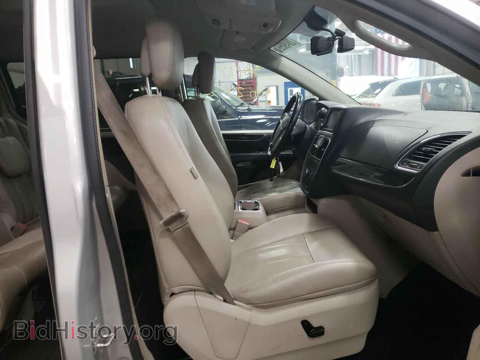 2011 CHRYSLER MINIVAN - VIN: 2A4RR8DG3BR666257 - Фото 5