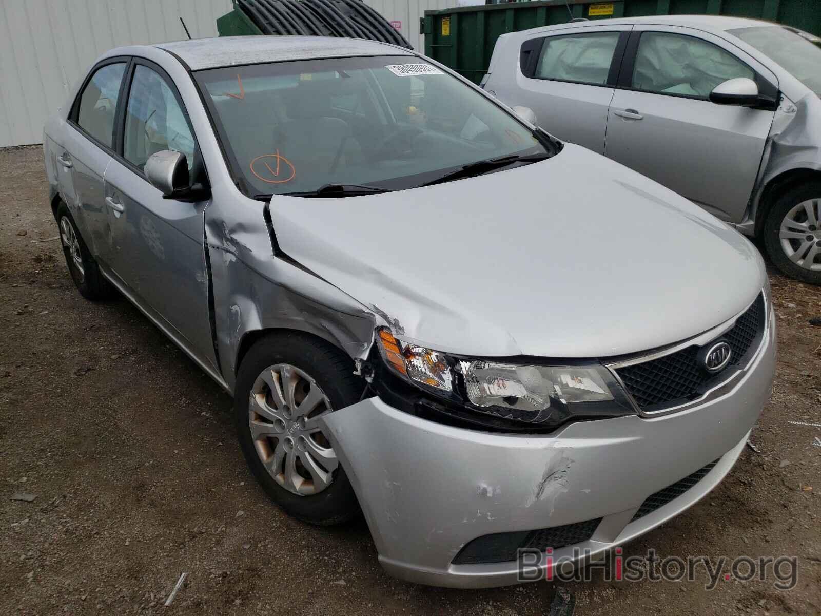 Фотография KNAFU4A25A5809307 - KIA FORTE 2010