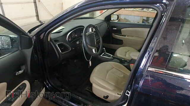 2011 CHRYSLER 200 - VIN: 1C3BC2FB0BN579912 - Фото 5