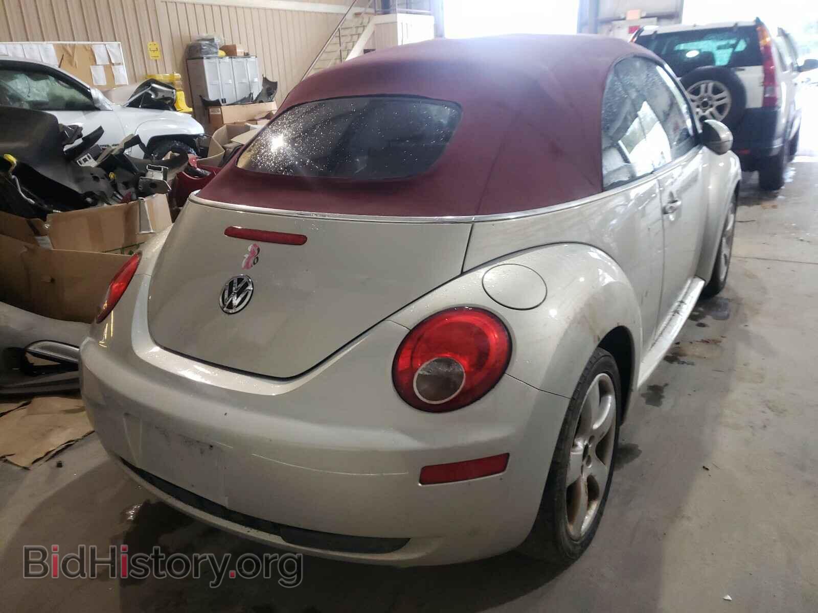 2009 VOLKSWAGEN BEETLE - VIN: 3VWSF31Y89M410677 - Фото 4
