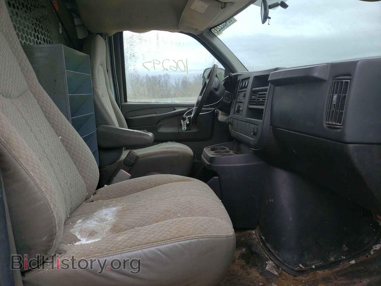 2008 GMC SAVANA - VIN: 1GTHG35K581102829 - Фото 5