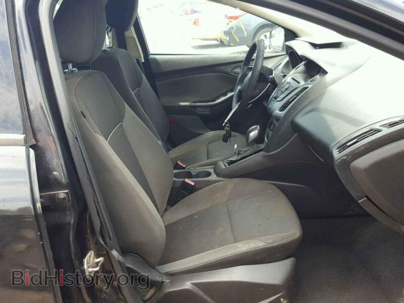 2012 Ford FOCUS (VIN 1FAHP3F20CL311221) — photo 5 of 10